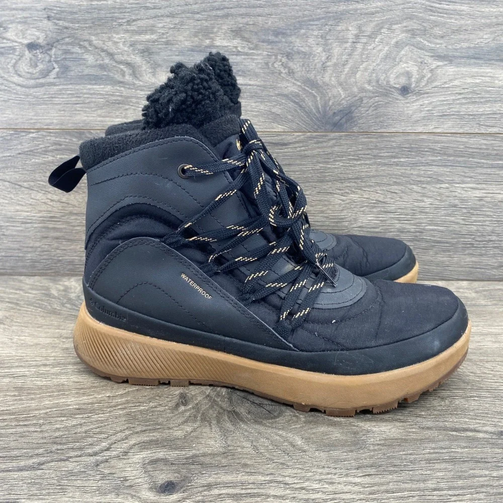 Columbia Keetley Shorty Boots Womens 8.5 Black Waterproof Faux Fur Omni-Heat